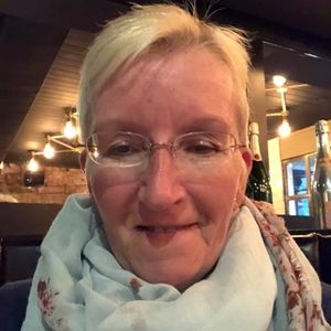 Meet your Posher, Debra